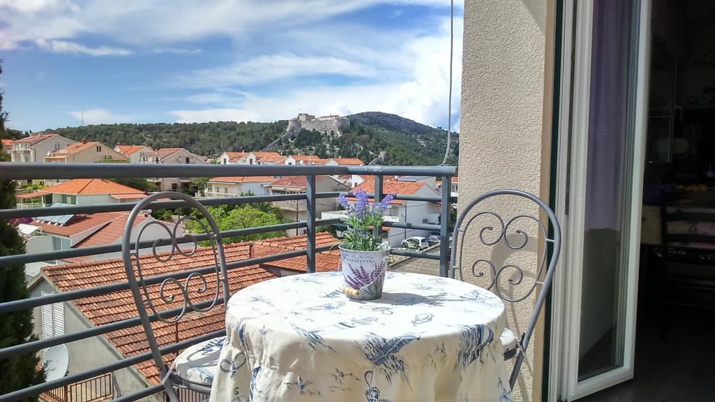 Apartment On Hvar Island ฮวาร์ ภายนอก รูปภาพ