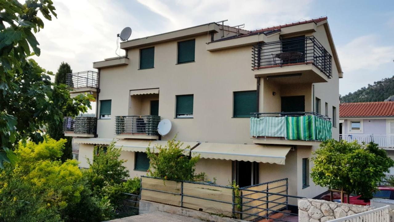 Apartment On Hvar Island ฮวาร์ ภายนอก รูปภาพ