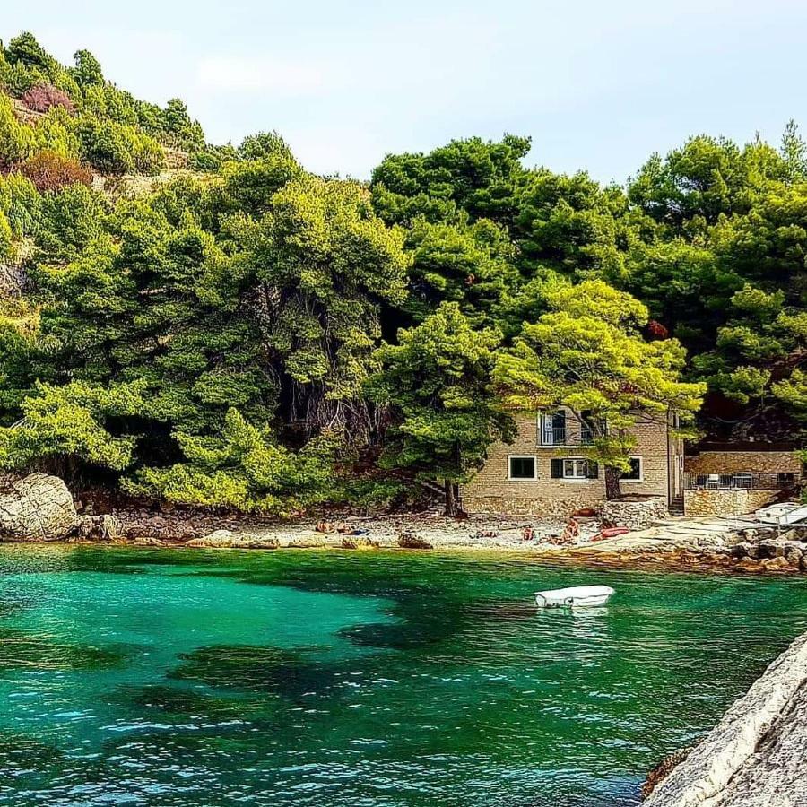 Apartment On Hvar Island ฮวาร์ ภายนอก รูปภาพ